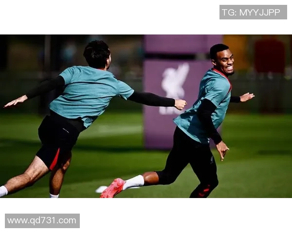 坎倍拉联女队与布里斯班狮吼女队的精彩对决分析与战术探讨