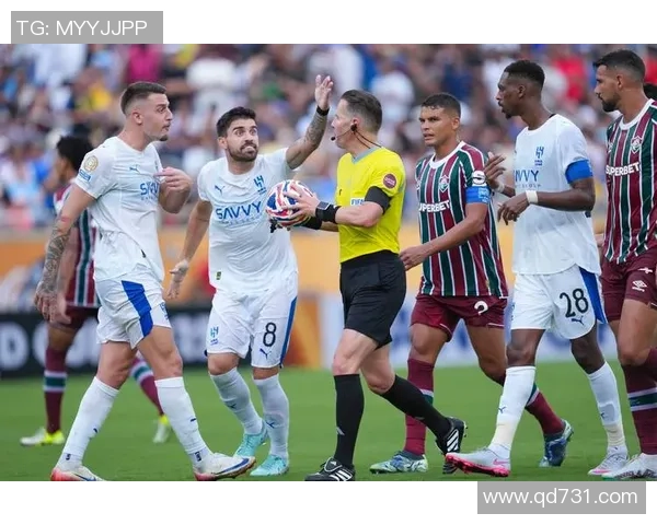 波托西国民与弗鲁米嫩塞的激烈对决揭示足球战术与团队精神的较量